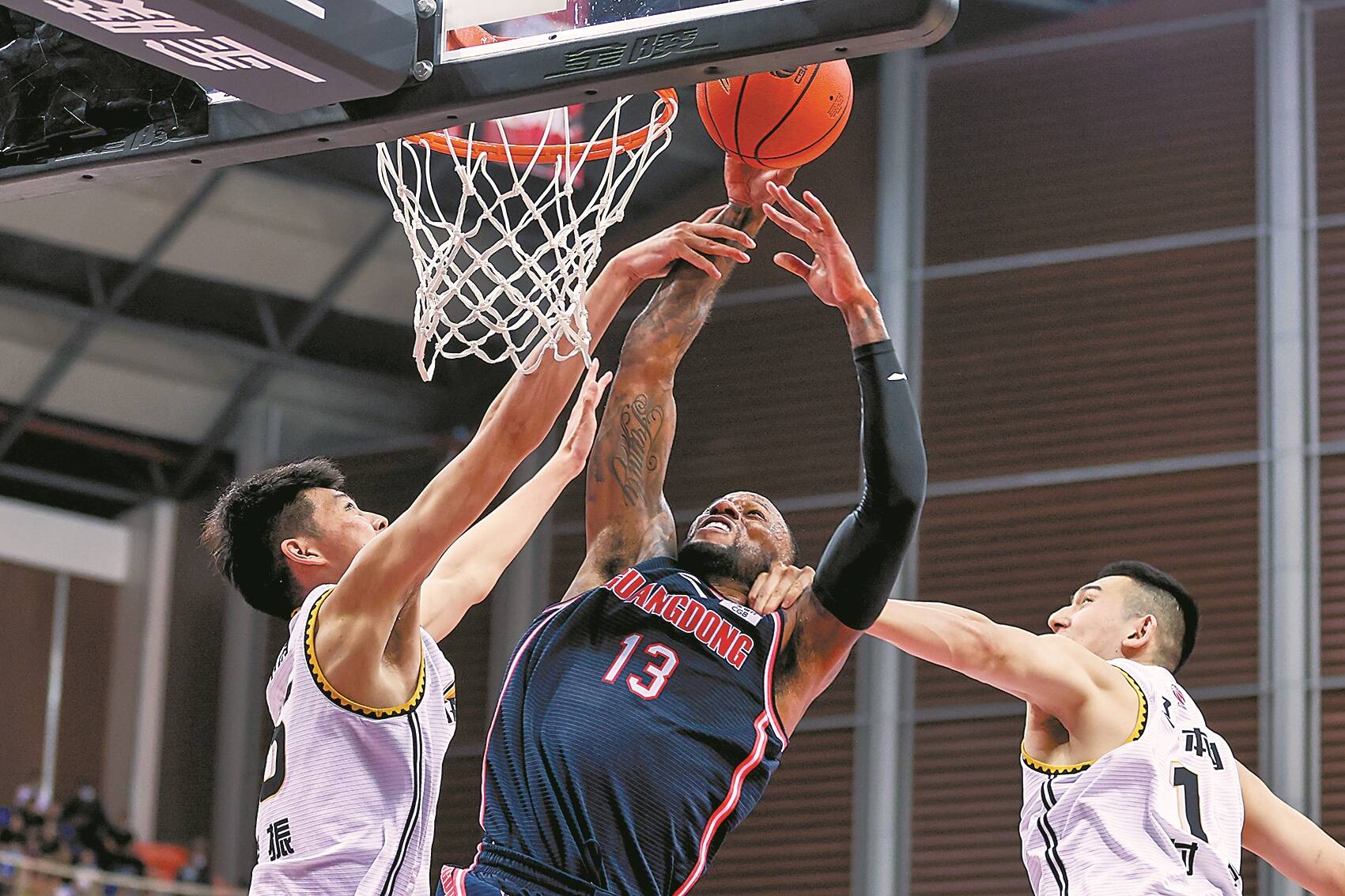 现出清晰的 现出清晰的