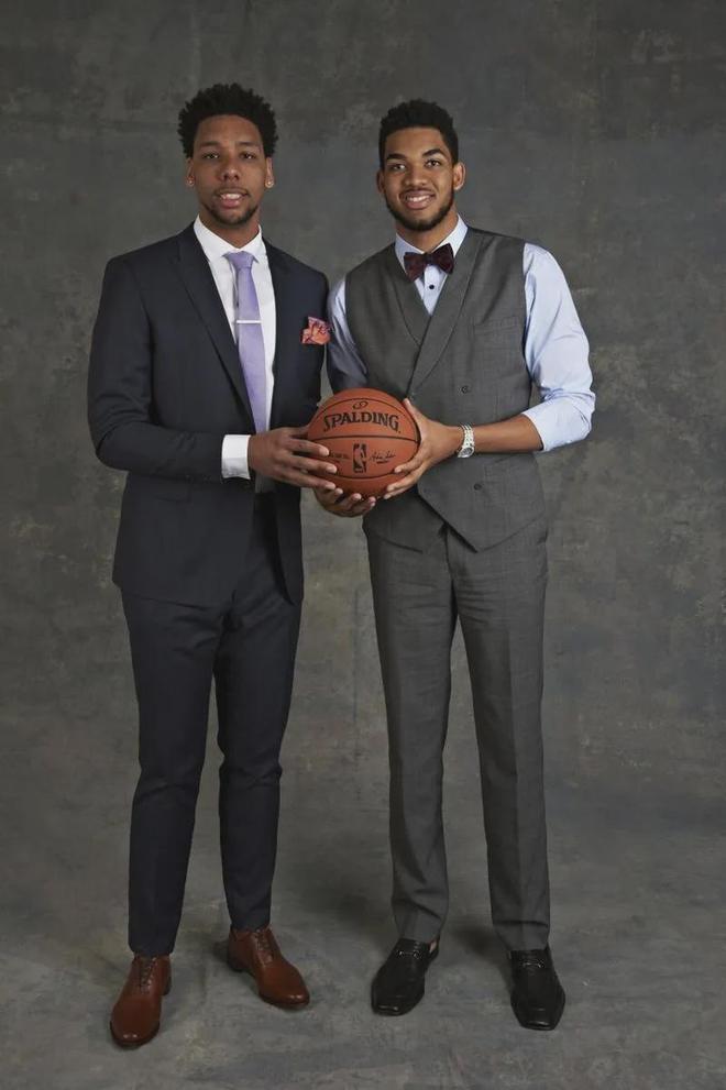 呈现出极强 呈现出极强